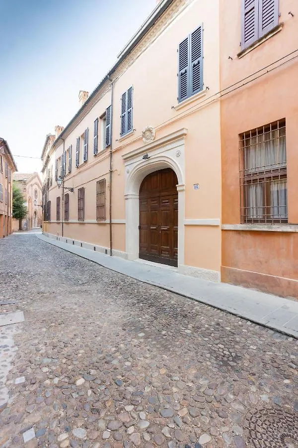 בית הארחה פררה Palazzo Sabbioni Camera Romantica Della Duchessa