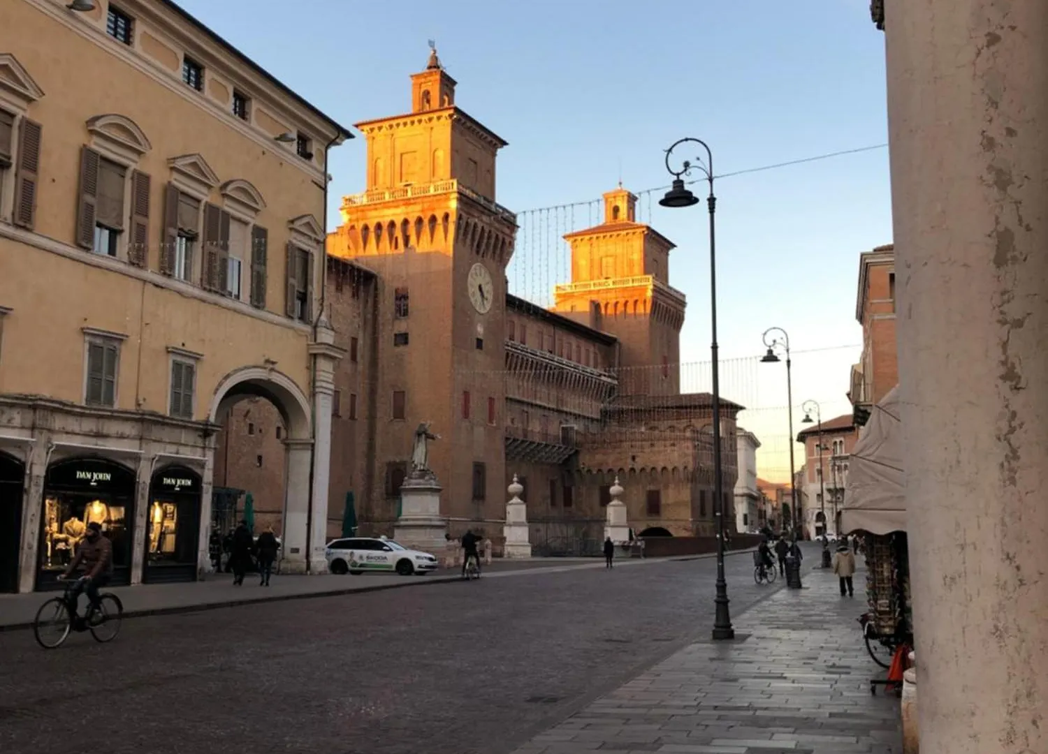 Guest house Palazzo Sabbioni Camera Romantica Della Duchessa Ferrara Italy